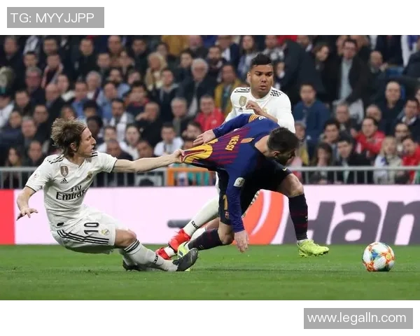 西甲三强对决深度分析巴萨皇马马竞三队战术与球员表现解析